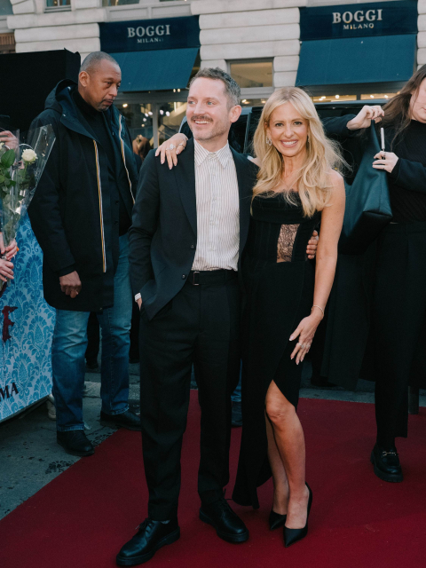 Sarah_Michelle_Gellar_Wedding_Nightmare_2_Paris_Premiere_20260325_Outside_005.jpg
